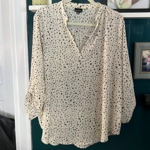 Lightweight blouse, says size 3x, but fits more like 2x